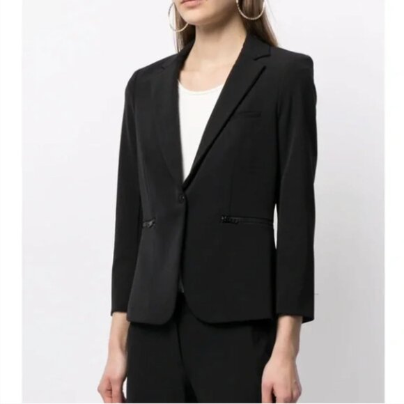 VERONICA BEARD ICONIC SCUBA BLAZER - Picture 2 of 4